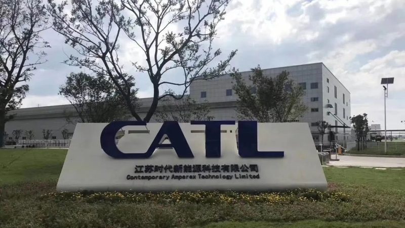 光储充一体化与微电网：本质区别与应用场景解析